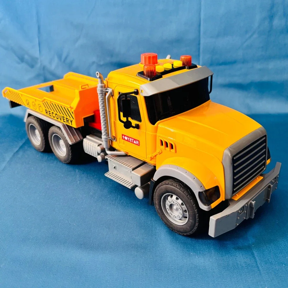 Large Toy Recovery Tow Truck Flatbed 6-Wheel Vehicle Lights Untested